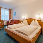 Posthotel Ξενοδοχείο 3*