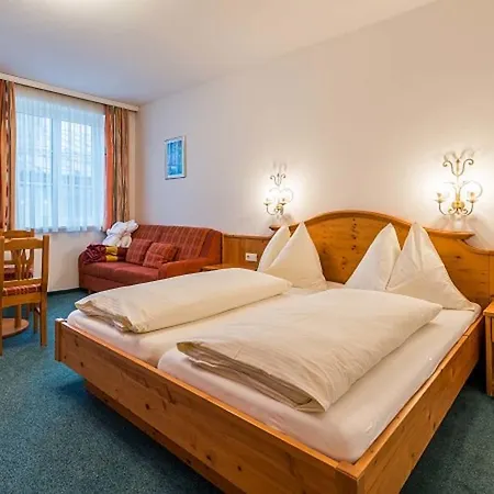 Posthotel Hotel 3*