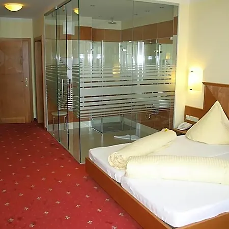 호텔 Posthotel 3*
