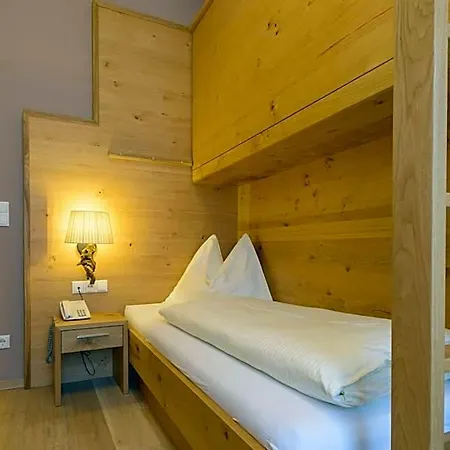 Posthotel 3*
